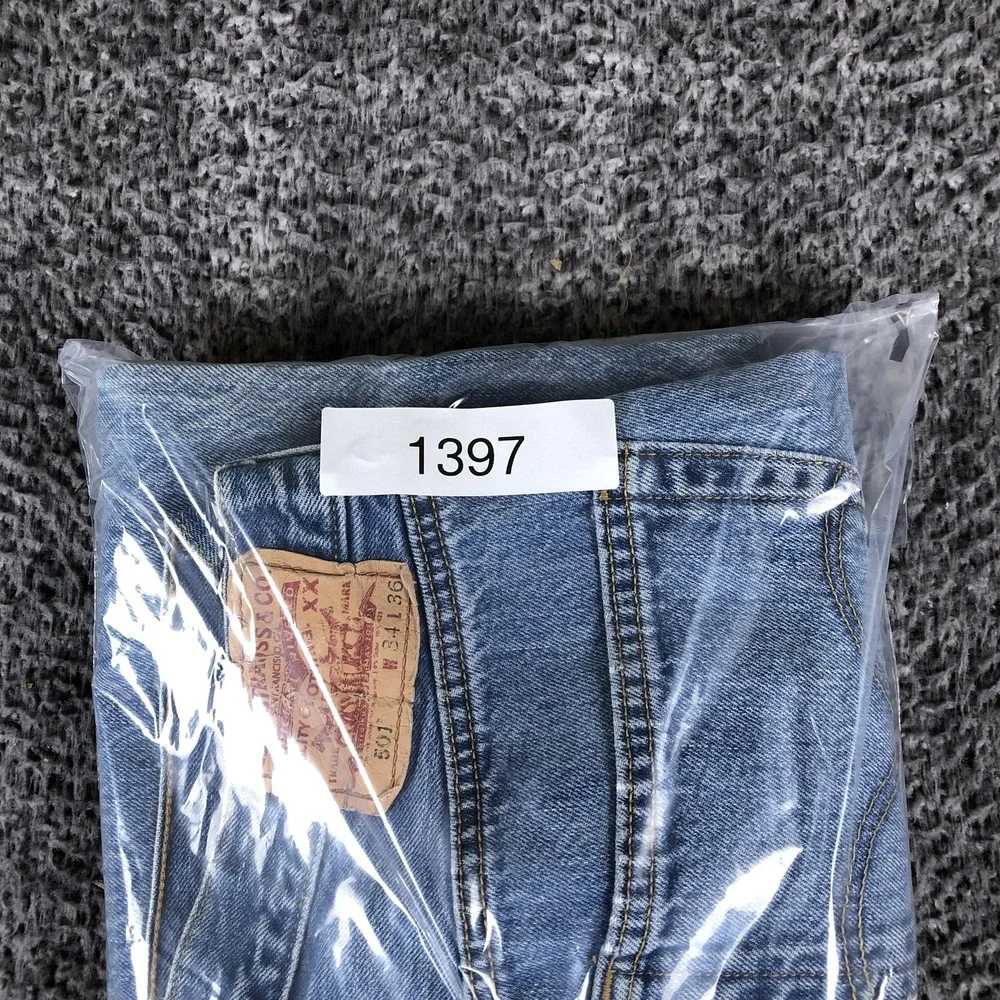 Vintage Levis Jeans Mens 34x36 (Fits 31x33) 501 Straight Leg Denim Button Fly